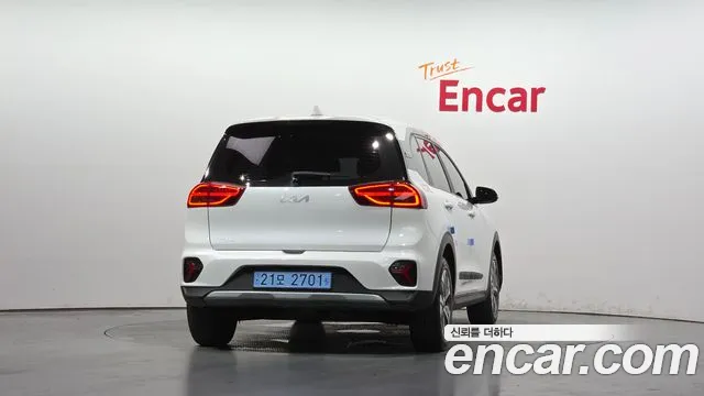 Kia Niro Niro Plus Earth — Фото автомобиля 4