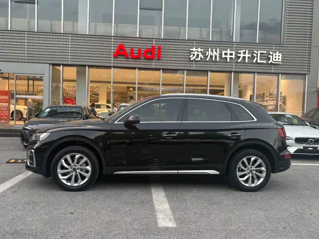 Audi Q5L — Фото автомобиля 4