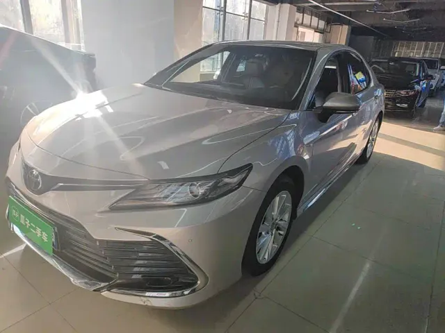 Фотография автомобиля — Toyota Camry