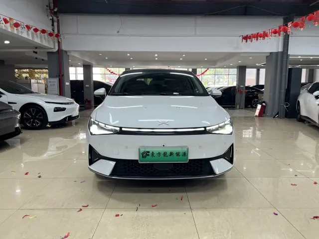 Xpeng P5 — Фото автомобиля 2
