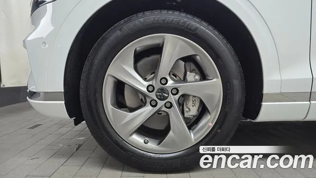 Genesis GV70 2.5T Бензин AWD — Фото автомобиля 5