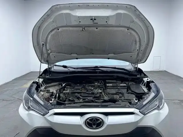 Toyota Frontlander — Фото автомобиля 14