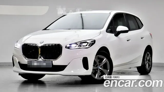 Фотография автомобиля — BMW 2 Series U06