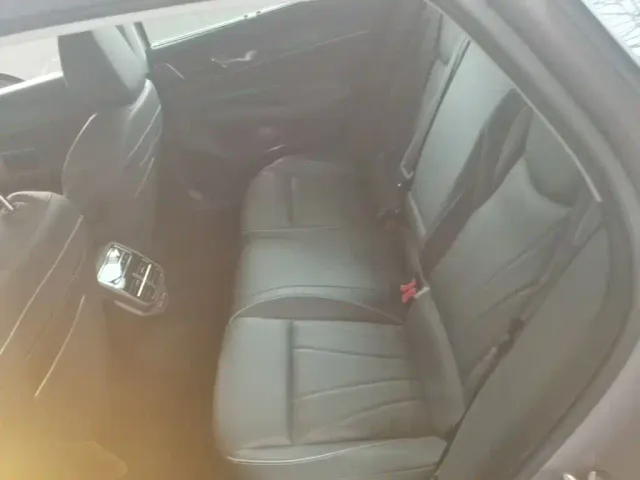 Volkswagen Passat — Фото автомобиля 16