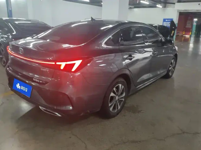 Changan Eado — Фото автомобиля 3