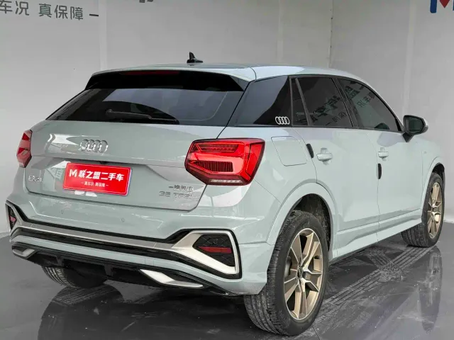 Audi Q2L — Фото автомобиля 6