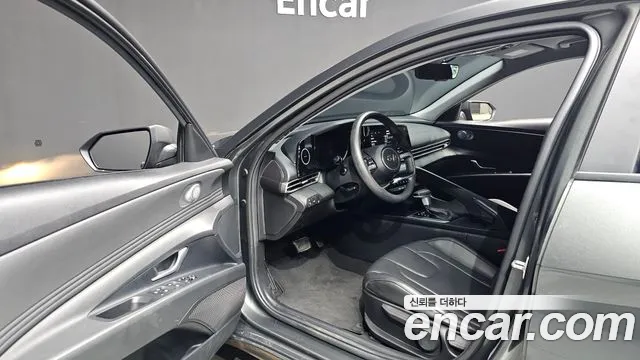 Hyundai AVANTE Avante (CN7) — Фото автомобиля 10