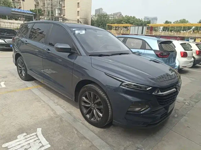Wuling Motors Wuling Victory 2020 1.5T Manual Elite Edition — Фото автомобиля 3