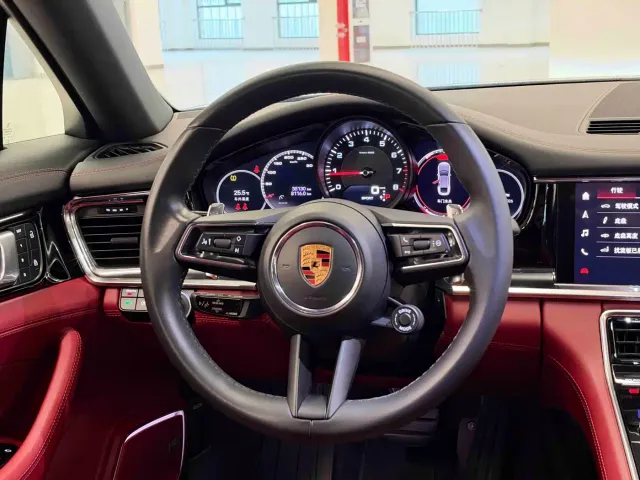 Porsche Panamera — Фото автомобиля 11