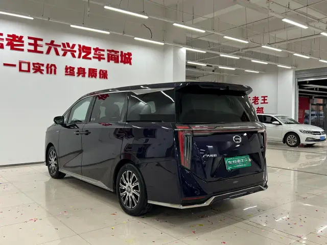 GAC Trumpchi E9 — Фото автомобиля 14