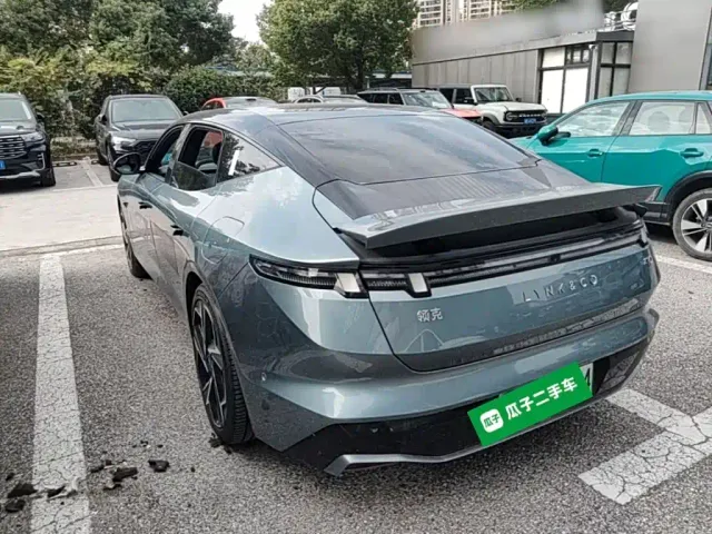 Lynk & Co Z10 — Фото автомобиля 4