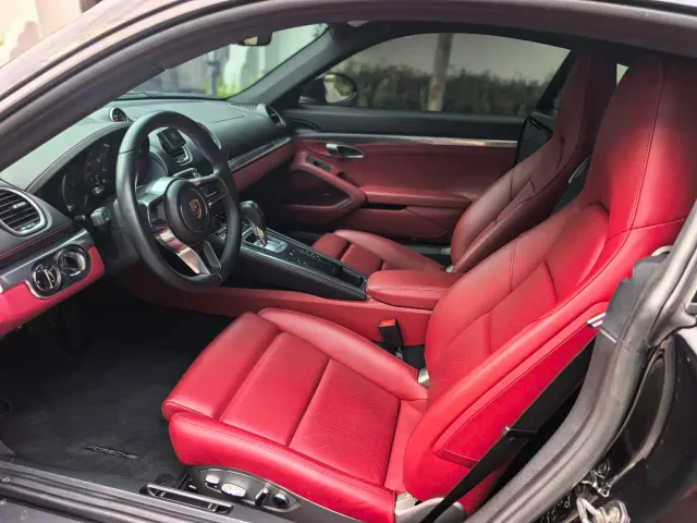 Porsche 718 — Фото автомобиля 3