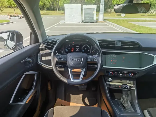 Audi Q3 — Фото автомобиля 15