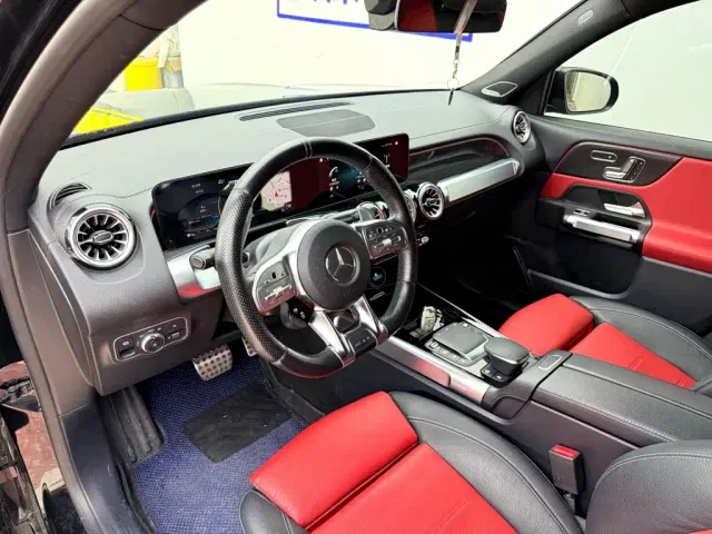 Mercedes-Benz GLB AMG — Фото автомобиля 11