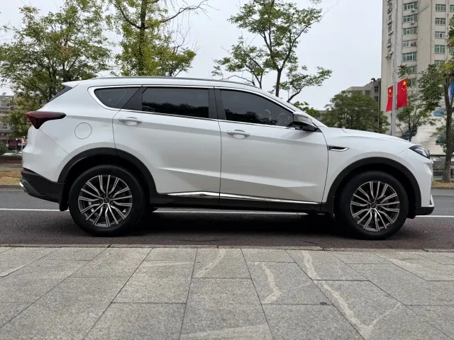 Jetour X70 Plus — Фото автомобиля 8
