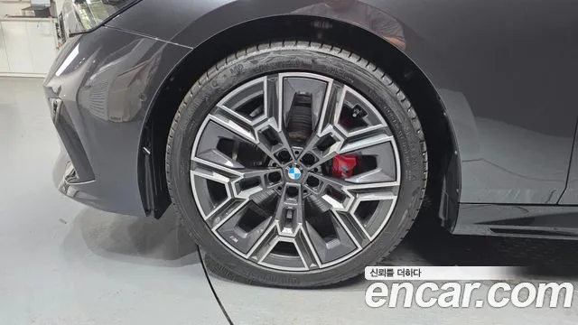 BMW 5-Series 5 серия (G60) 530i xDrive M Sport Pro Special Edition — Фото автомобиля 5