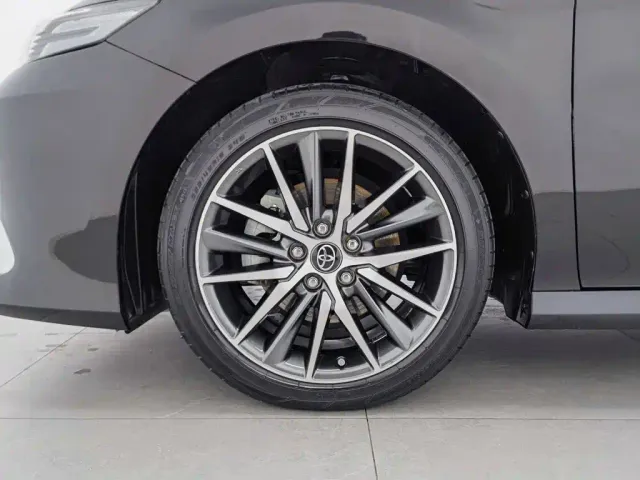 Toyota Camry — Фото автомобиля 17