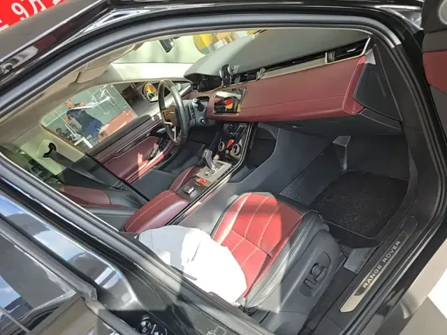 Land Rover Range Rover Evoque — Фото автомобиля 24
