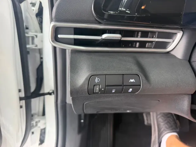 Hyundai Elantra — Фото автомобиля 9