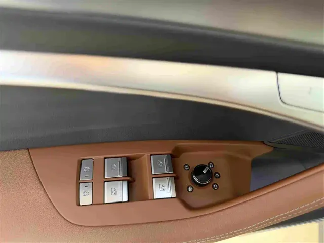 Audi A7L — Фото автомобиля 14