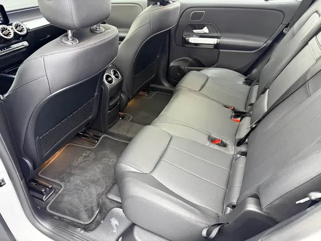 Mercedes-Benz EQB — Фото автомобиля 11
