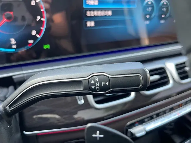 Mercedes-Benz GLE-Class — Фото автомобиля 25