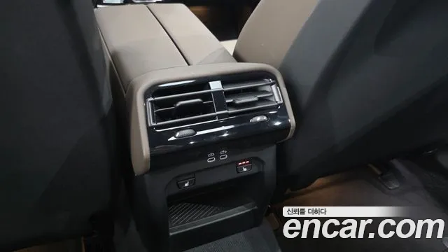 BMW 5 Series G60 — Фото автомобиля 28