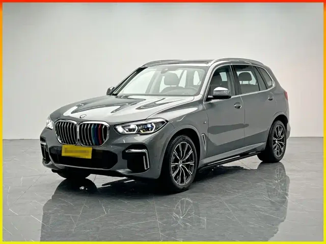 Фотография автомобиля — BMW X5