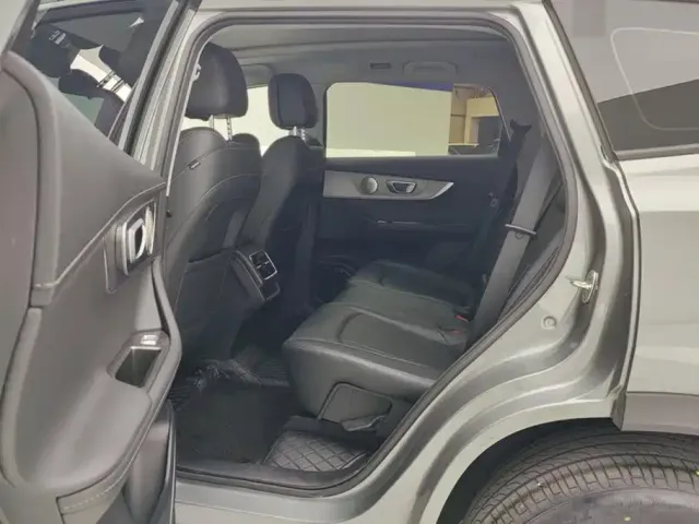Chery Tiggo 8 PLUS — Фото автомобиля 11