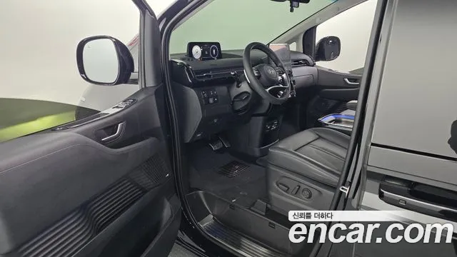 Hyundai Staria — Фото автомобиля 10