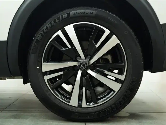 Peugeot 5008 — Фото автомобиля 8