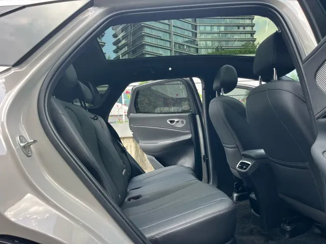 BYD Sealion 06 — Фото автомобиля 10
