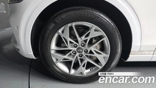 Genesis GV70 2.5T Бензин AWD — Фото автомобиля 5