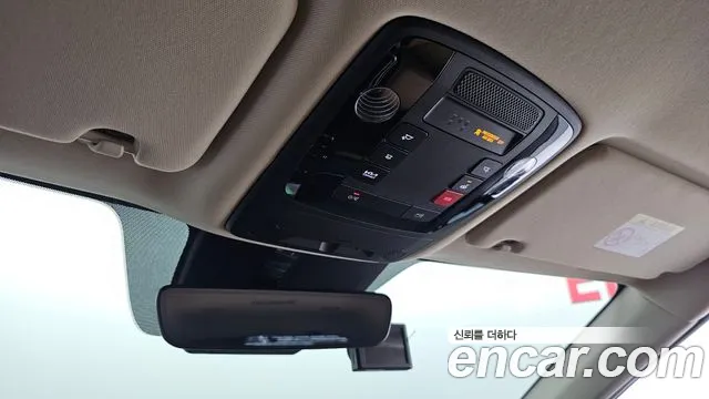 Kia Carnival Generation 4 — Фото автомобиля 27