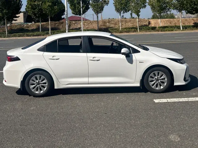 Toyota Corolla — Фото автомобиля 3