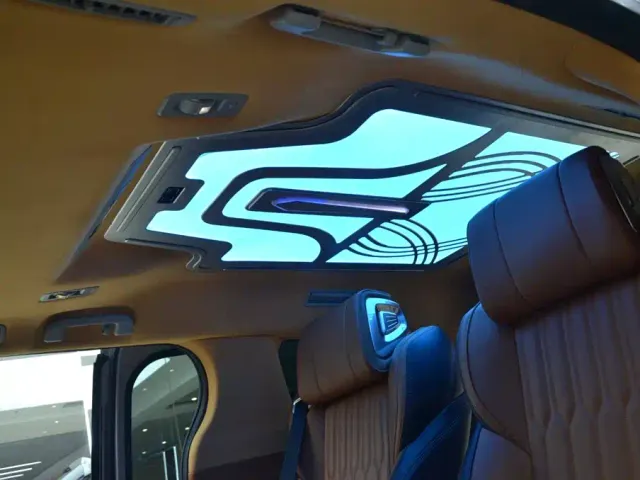 Toyota Sienna — Фото автомобиля 13