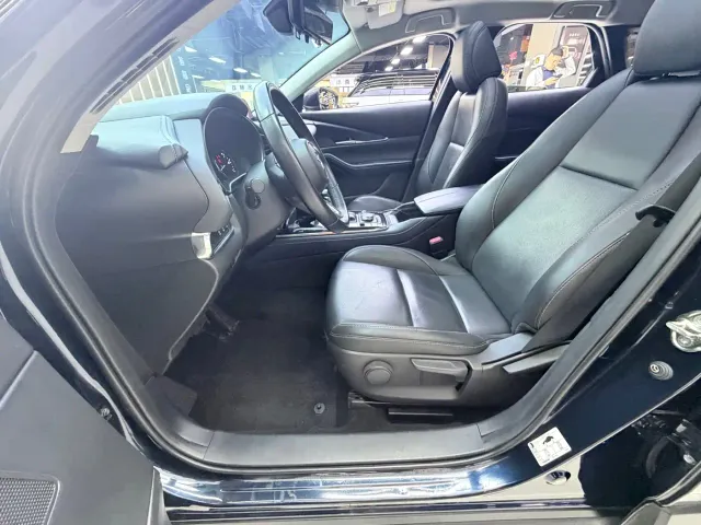 Mazda CX-30 — Фото автомобиля 11
