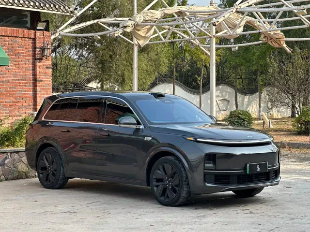 Li Auto L9 — Фото автомобиля 3