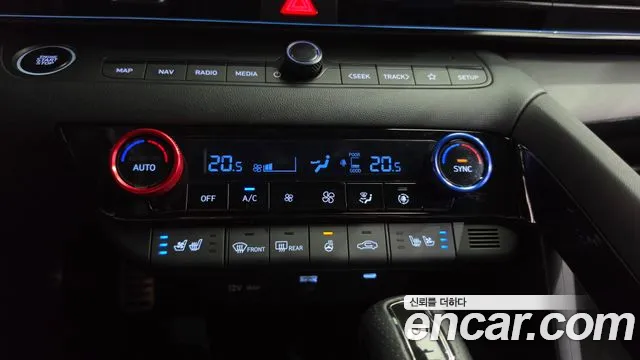 Hyundai Avante CN7 — Фото автомобиля 30