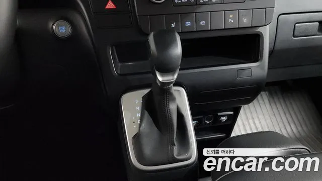 Hyundai Staria Staria Tourer 11 мест — Фото автомобиля 9