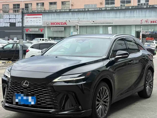 Lexus RX — Фото автомобиля 3
