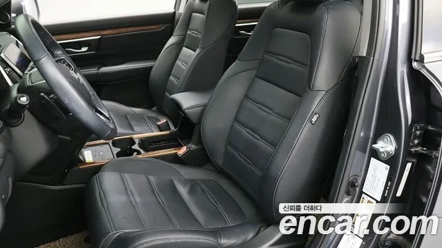 Honda CR-V Generation 5 — Фото автомобиля 8