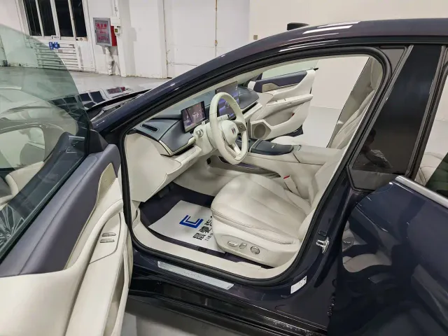 Buick Electra L7 — Фото автомобиля 8