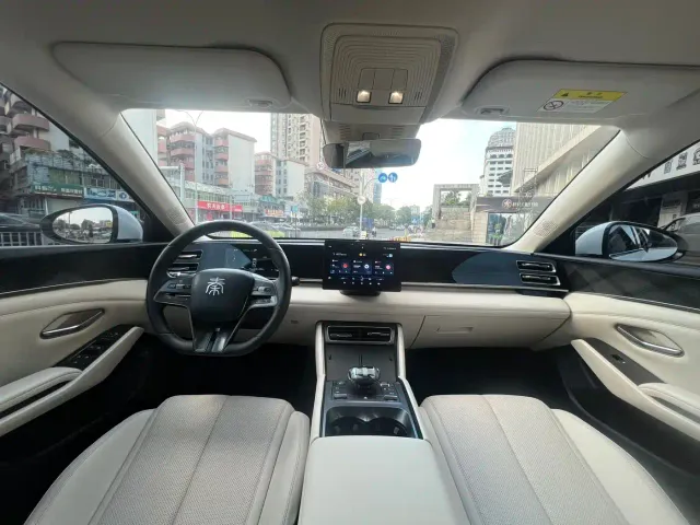 BYD Qin L — Фото автомобиля 5
