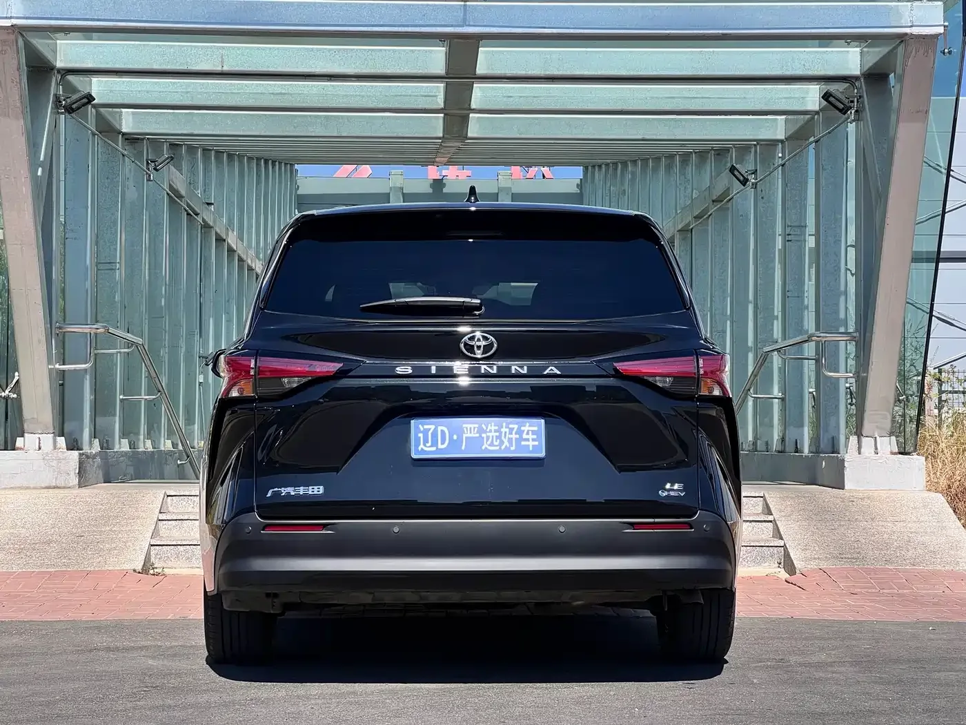 Toyota Toyota Sienna 2026 Model 2.5L Hybrid 2WD Comfort Edition — Фото автомобиля 5