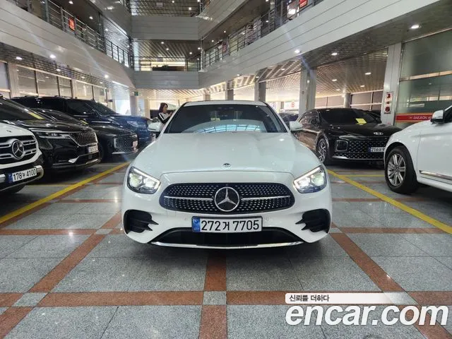 Фотография автомобиля — Mercedes-Benz E-Class W213