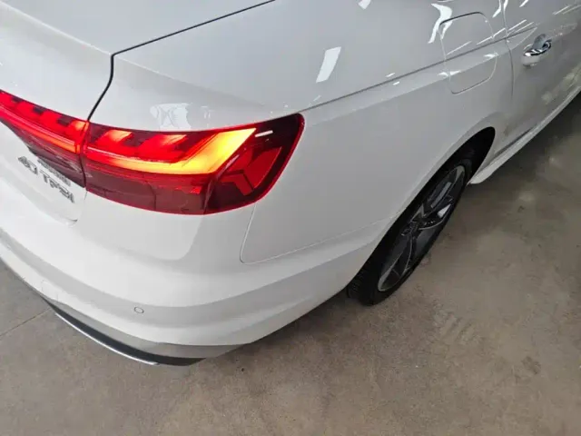 Audi A4L — Фото автомобиля 7