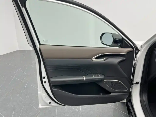 Changan Eado — Фото автомобиля 12
