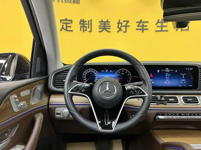 Mercedes-Benz GLE-Class — Фото автомобиля 29