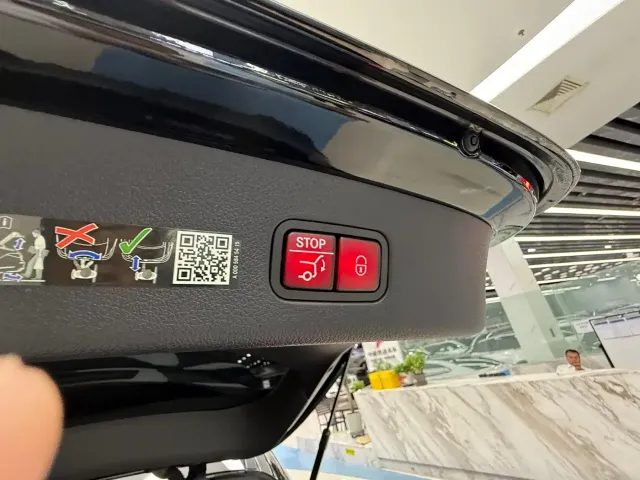 Mercedes-Benz Mercedes-Benz GLC AMG 2024 AMG GLC 43 4MATIC — Фото автомобиля 26